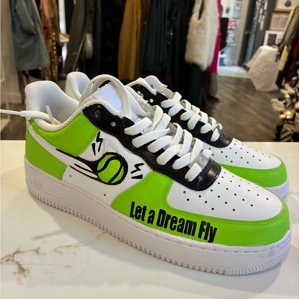 Nike custom hand painted Air Force 1 men’s sneakers size 10 NEW
